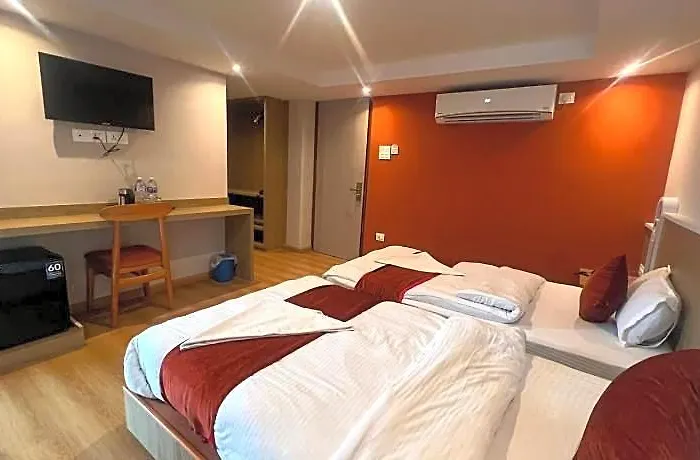 Yambu Hotel