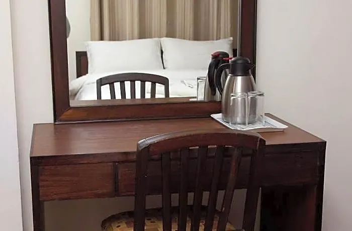 Hotel Yambu 3*
