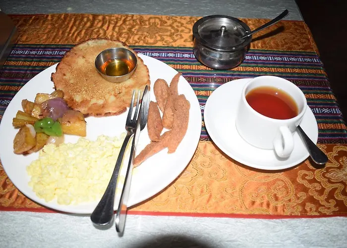 Yambu Hotel 3*